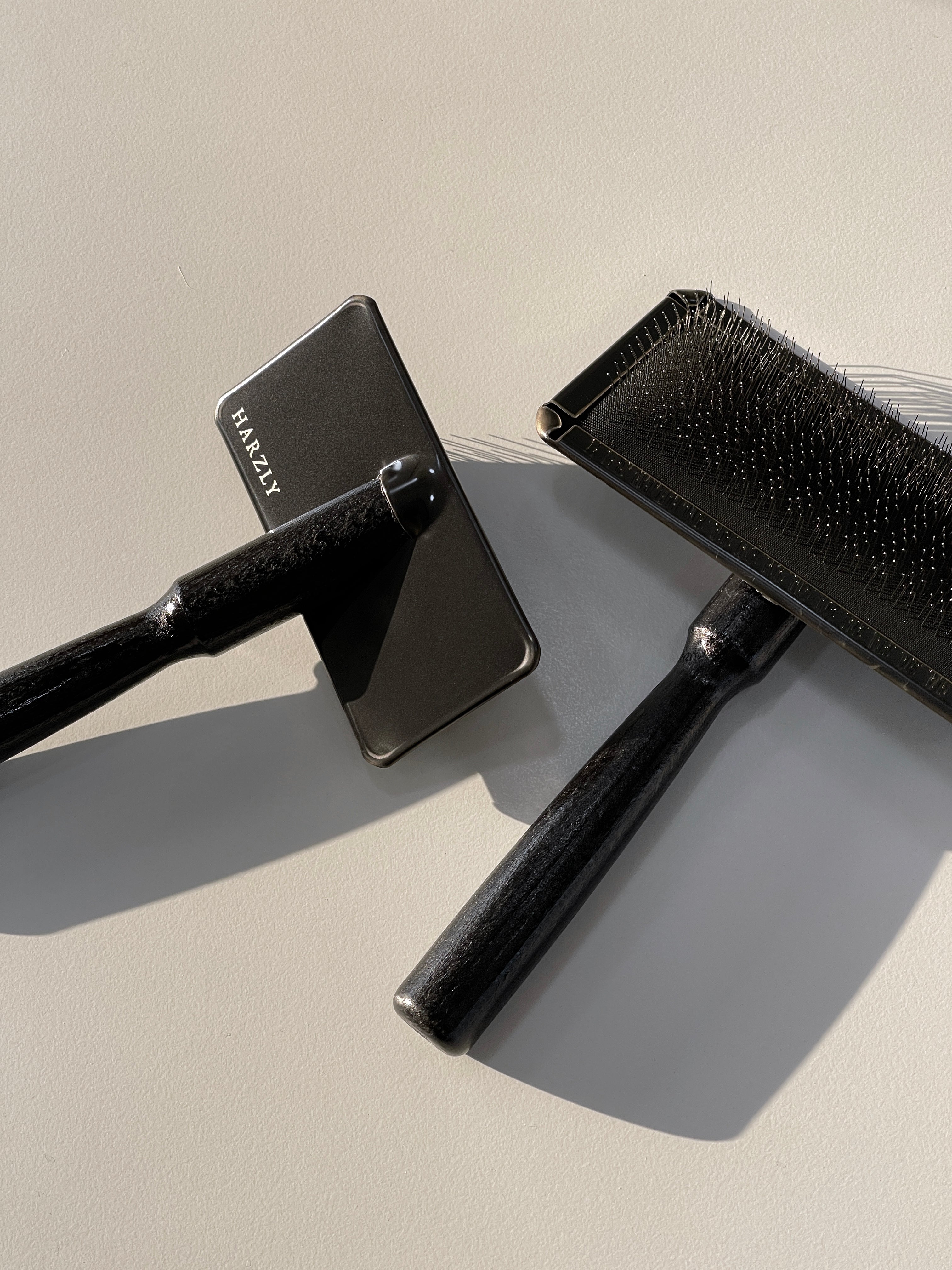 Harzly Slicker Brush